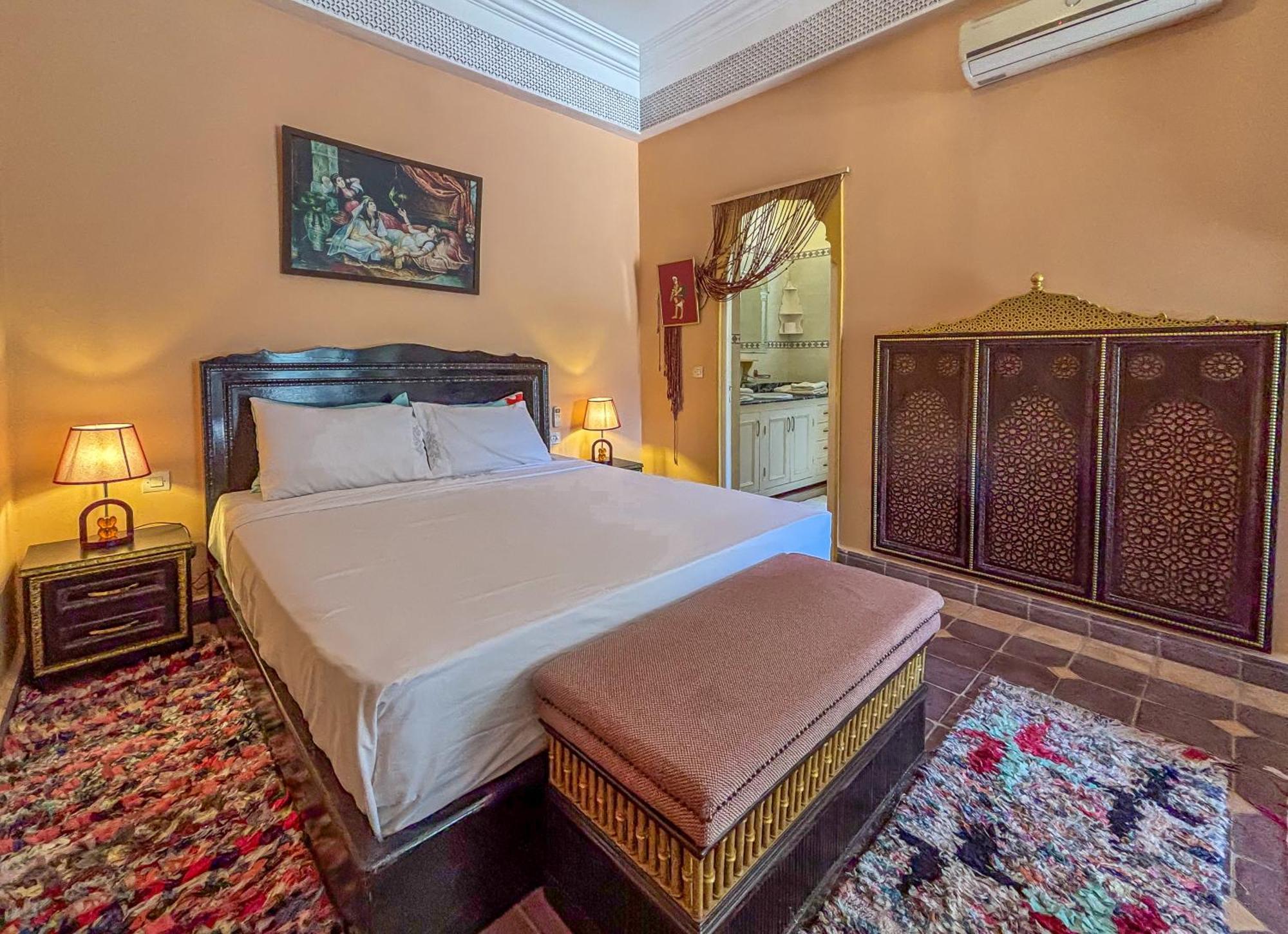 Le Bleu House Bed & Breakfast Sidi Abdallah Ghiat Dış mekan fotoğraf