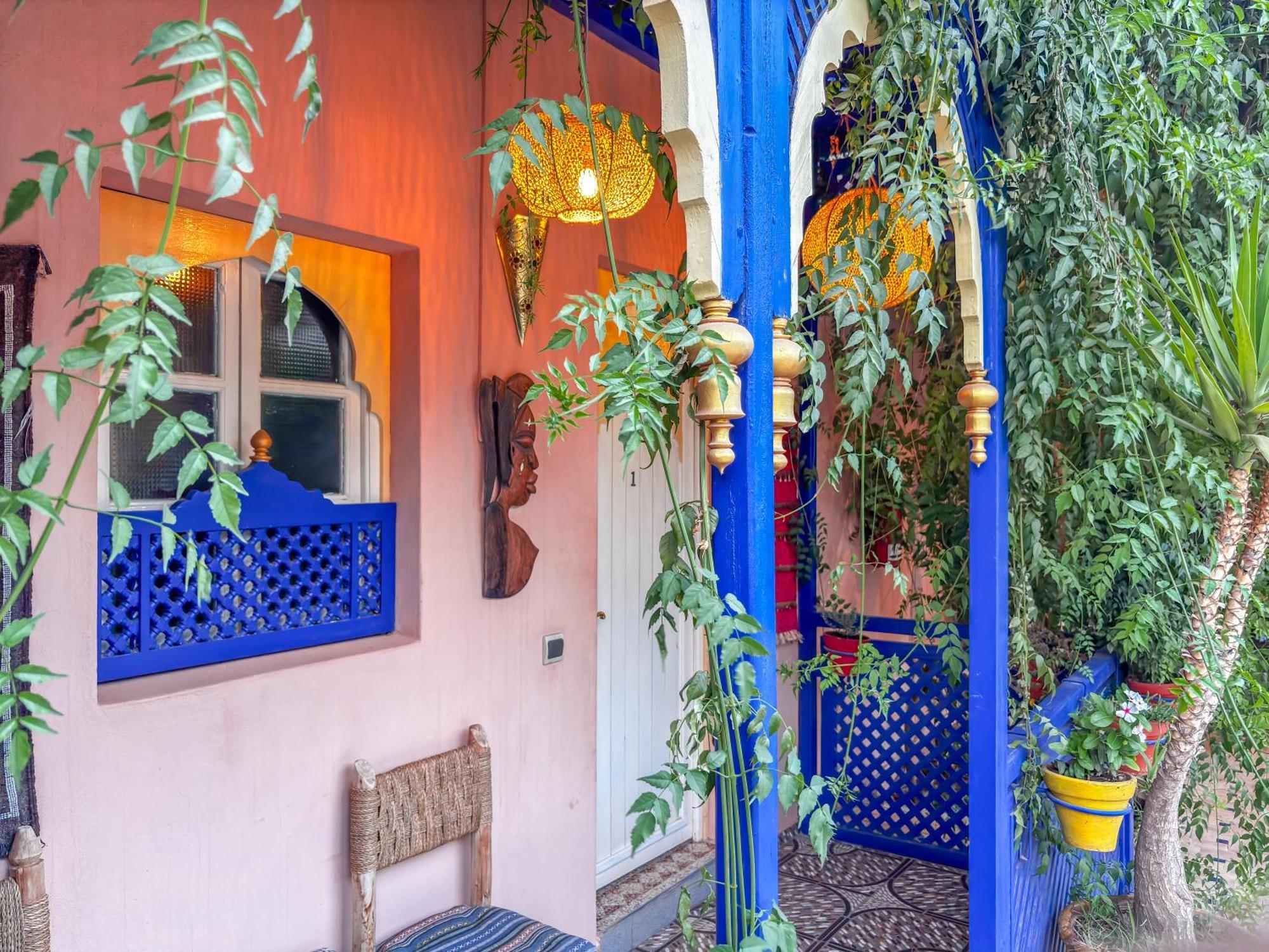 Le Bleu House Bed & Breakfast Sidi Abdallah Ghiat Dış mekan fotoğraf