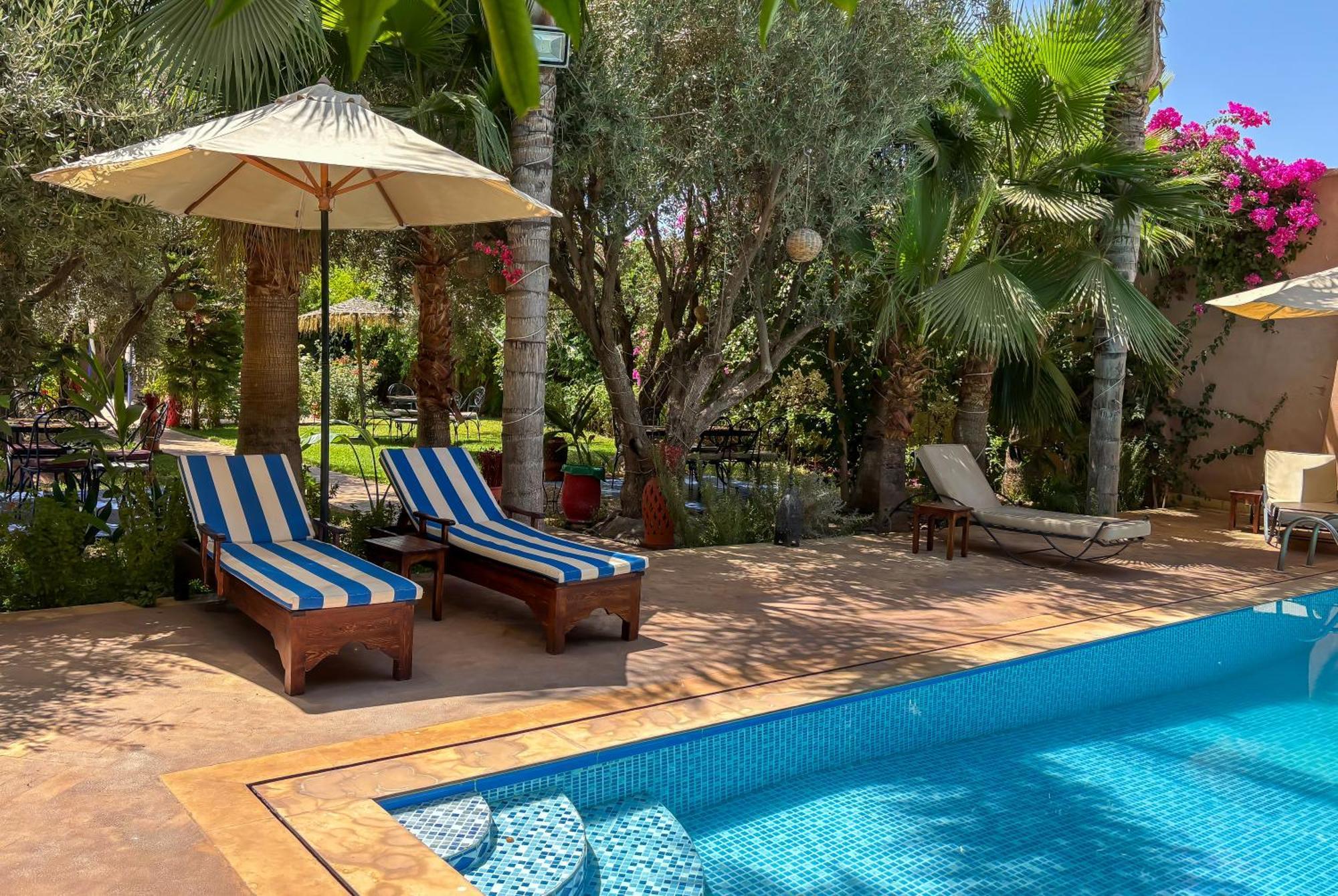 Le Bleu House Bed & Breakfast Sidi Abdallah Ghiat Dış mekan fotoğraf
