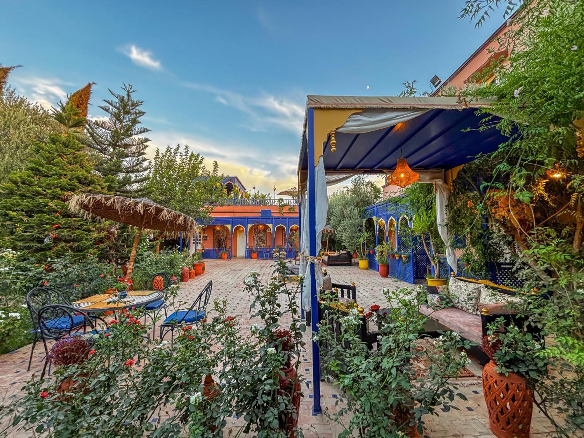 Le Bleu House Bed & Breakfast Sidi Abdallah Ghiat Dış mekan fotoğraf
