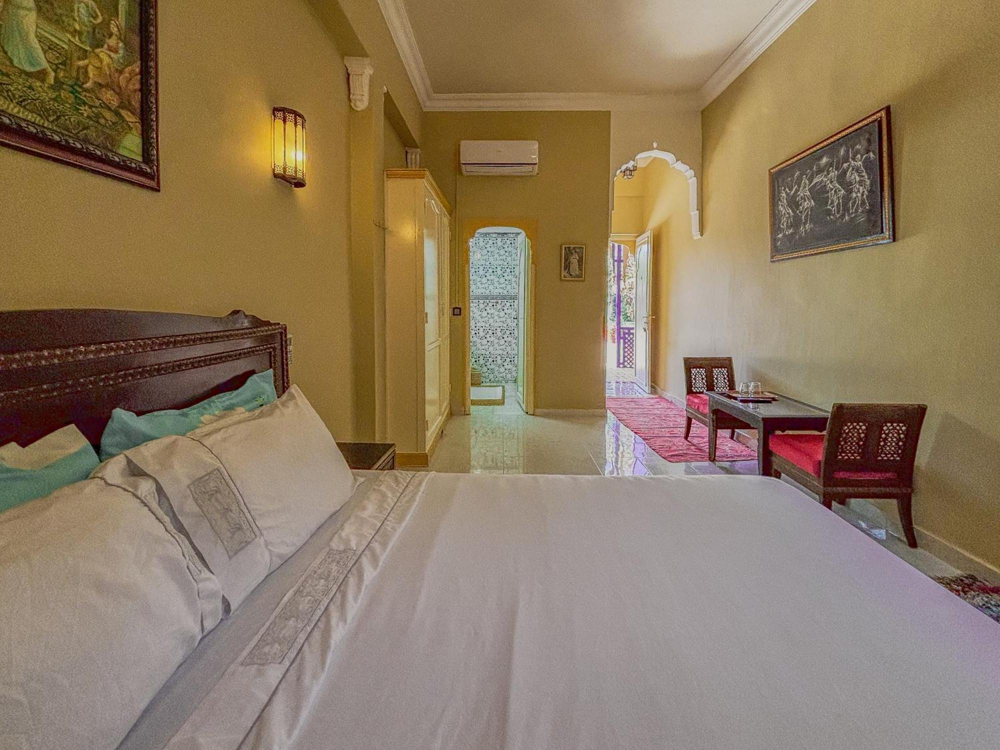 Le Bleu House Bed & Breakfast Sidi Abdallah Ghiat Dış mekan fotoğraf
