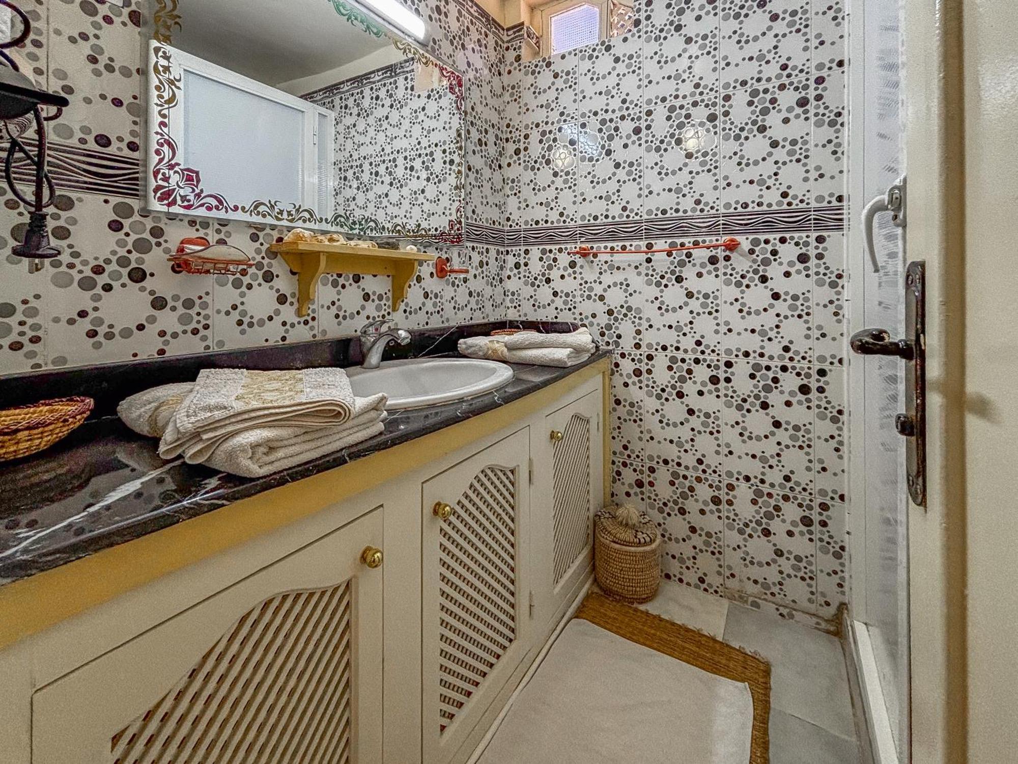 Le Bleu House Bed & Breakfast Sidi Abdallah Ghiat Dış mekan fotoğraf