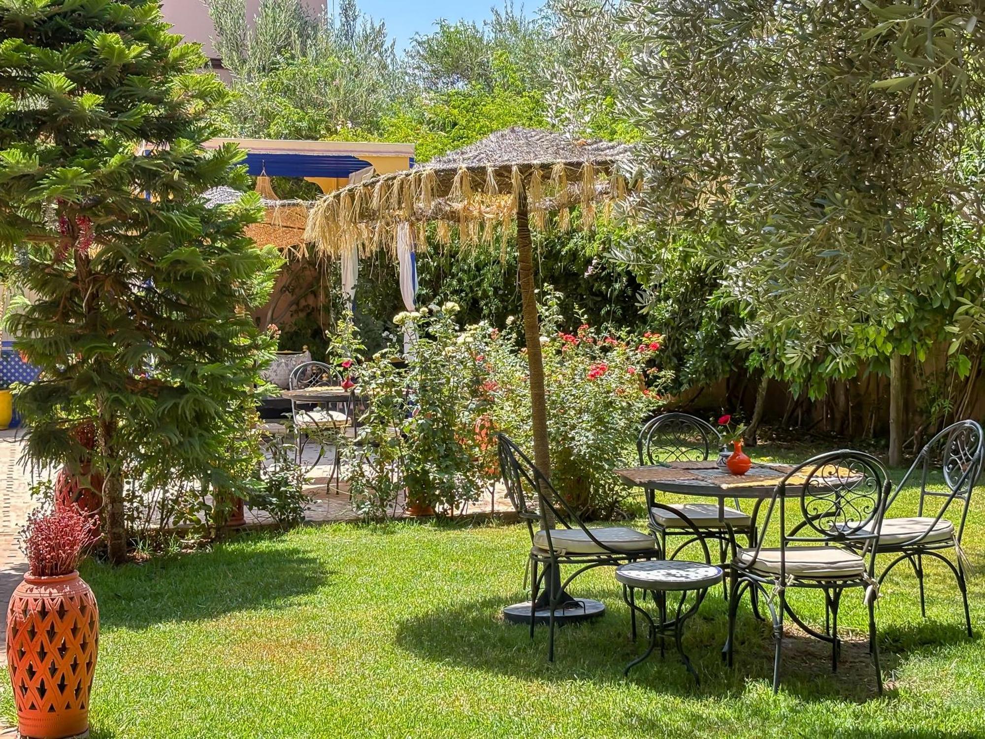Le Bleu House Bed & Breakfast Sidi Abdallah Ghiat Dış mekan fotoğraf